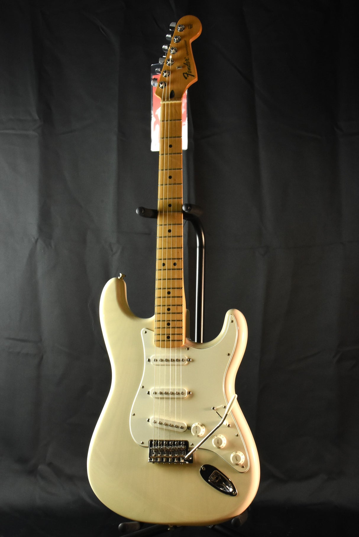 Used 2010 MIM Stratocaster - Blonde Ash