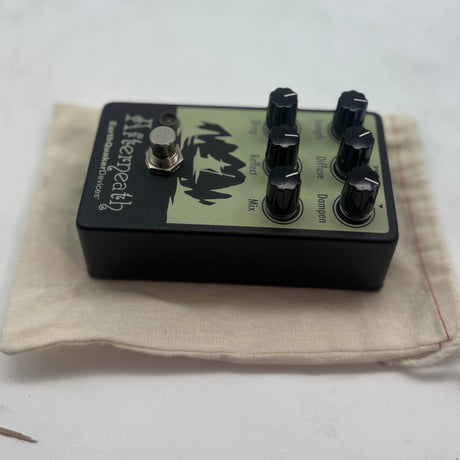 Used EarthQuaker Devices Afterneath V2 -