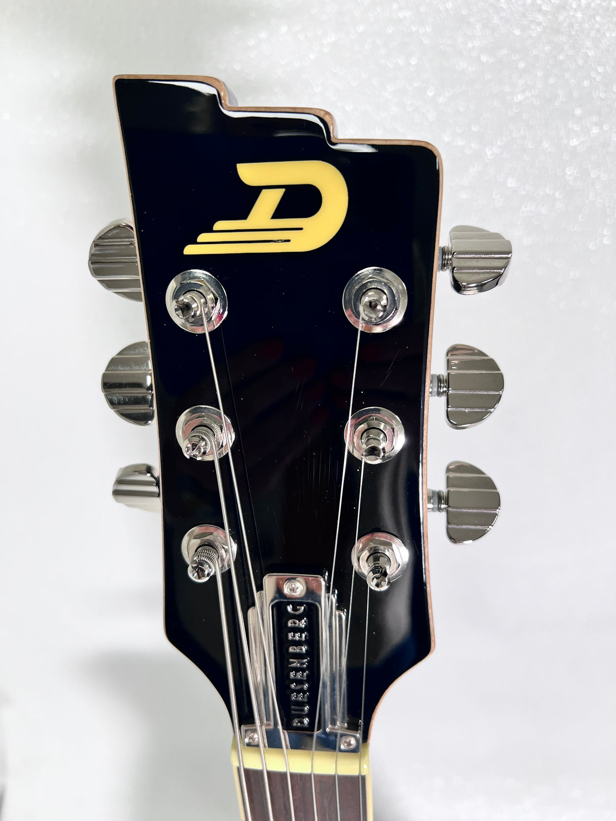 Used Duesenberg Caribou Catalina Harbor Green W/ Case