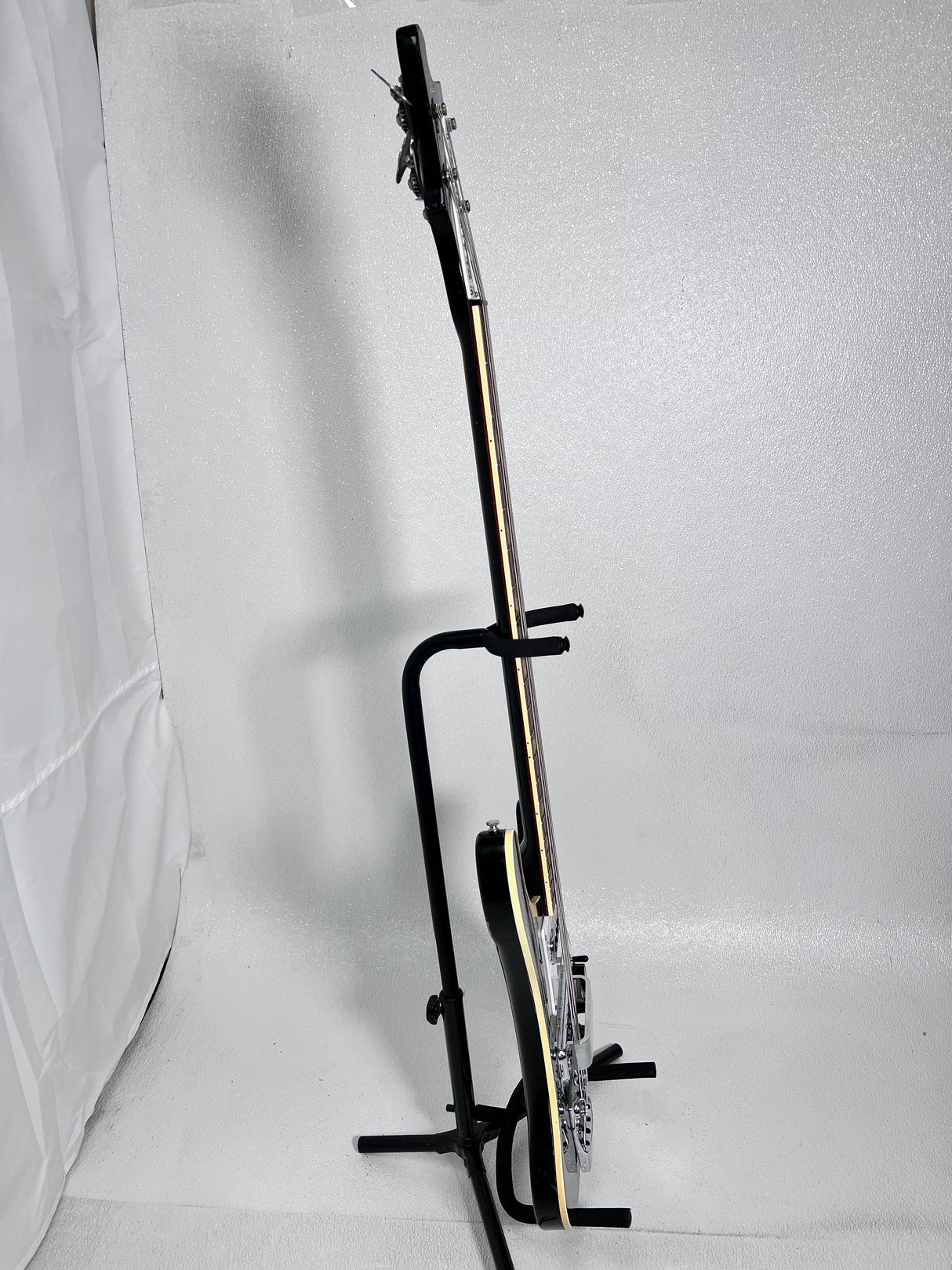 Used Rickenbecker 1976 4001 Model Bass Black w/ hard case