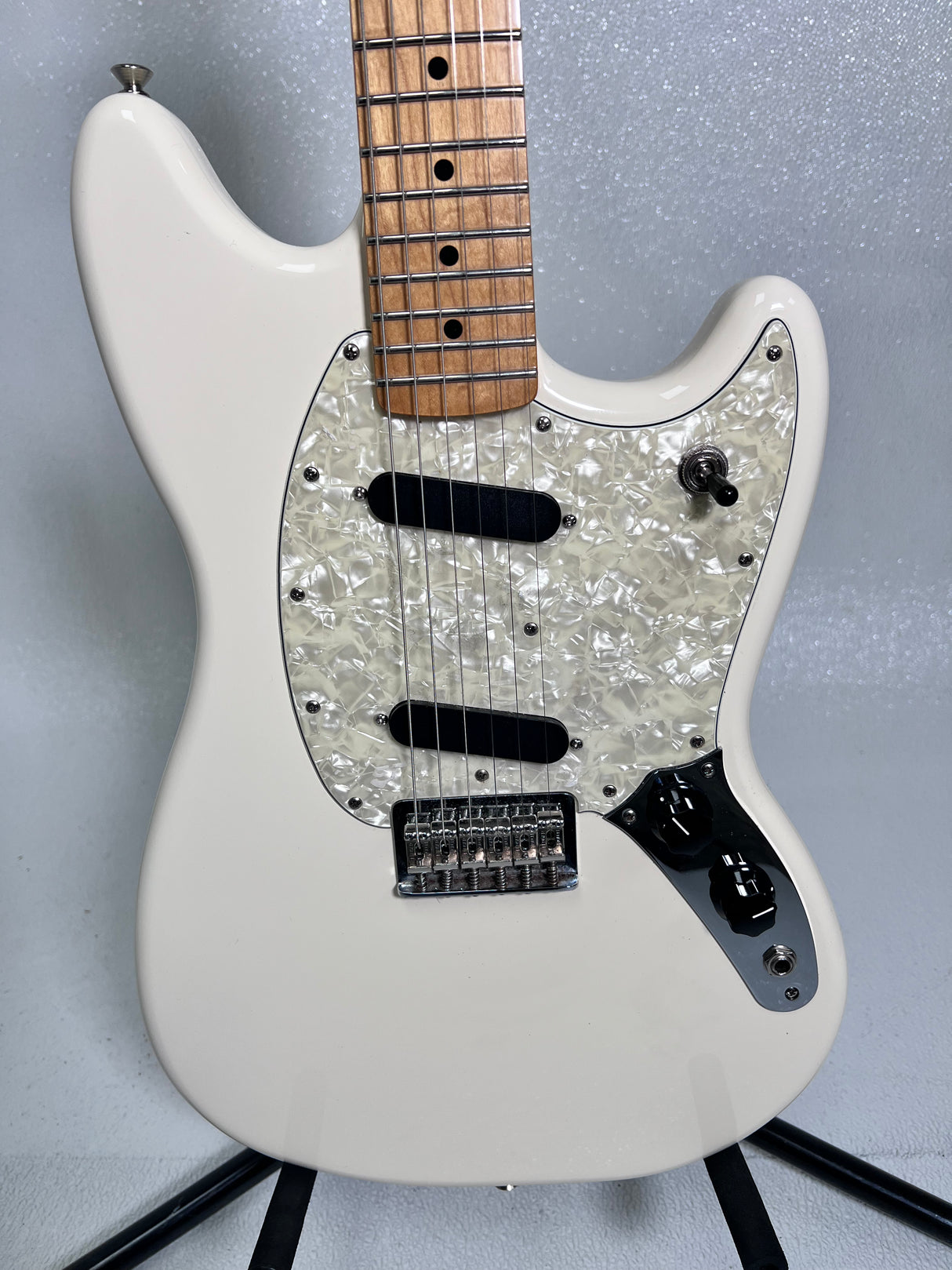 Used Fender Mustang MX Olympic White