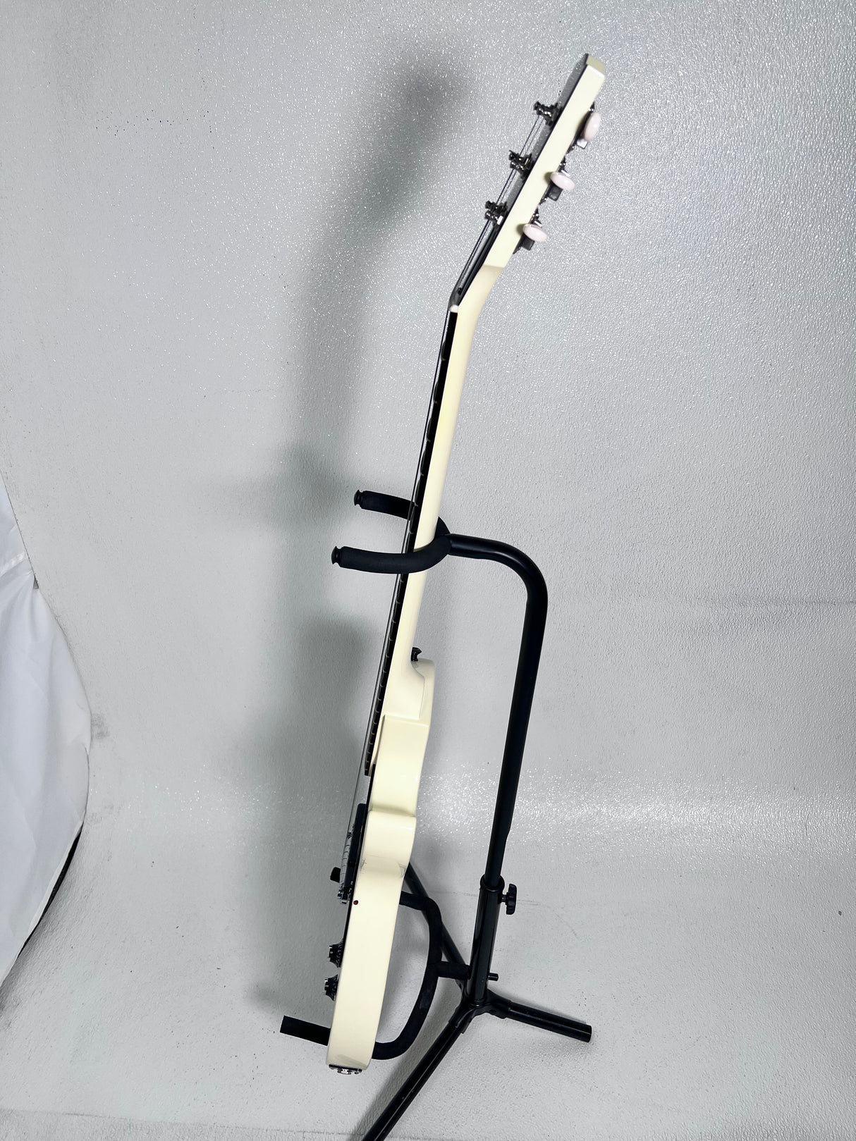 Used Gibson Billy Joe Armstrong Les Paul Jnr Alpine White W/ Case