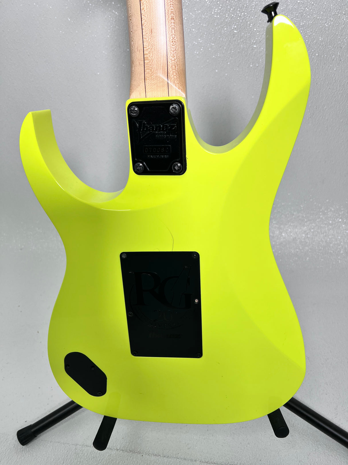 Used Ibanez RG-20th Ann, EMG's w/case