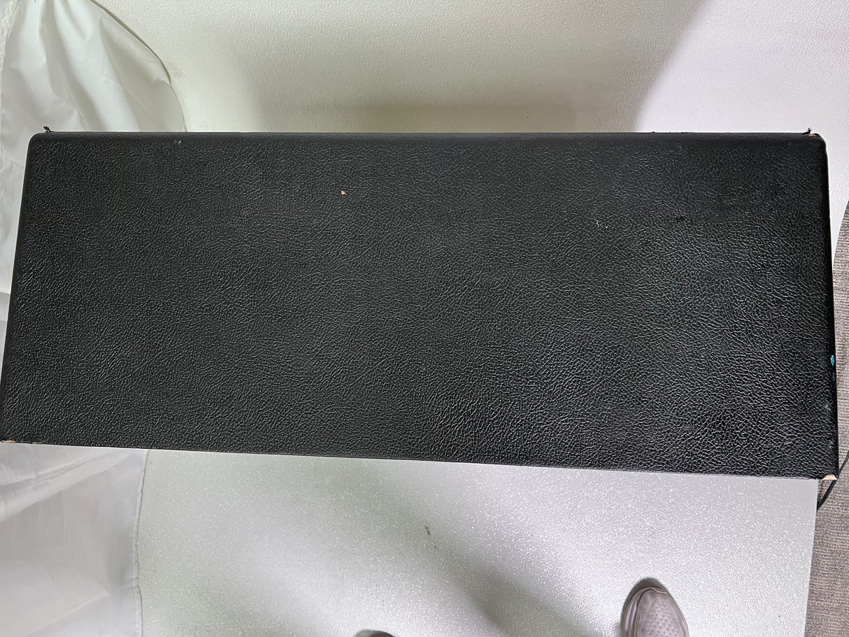 Used Avatar 2x12 G212 Celestion G12H Speaker Cabinet