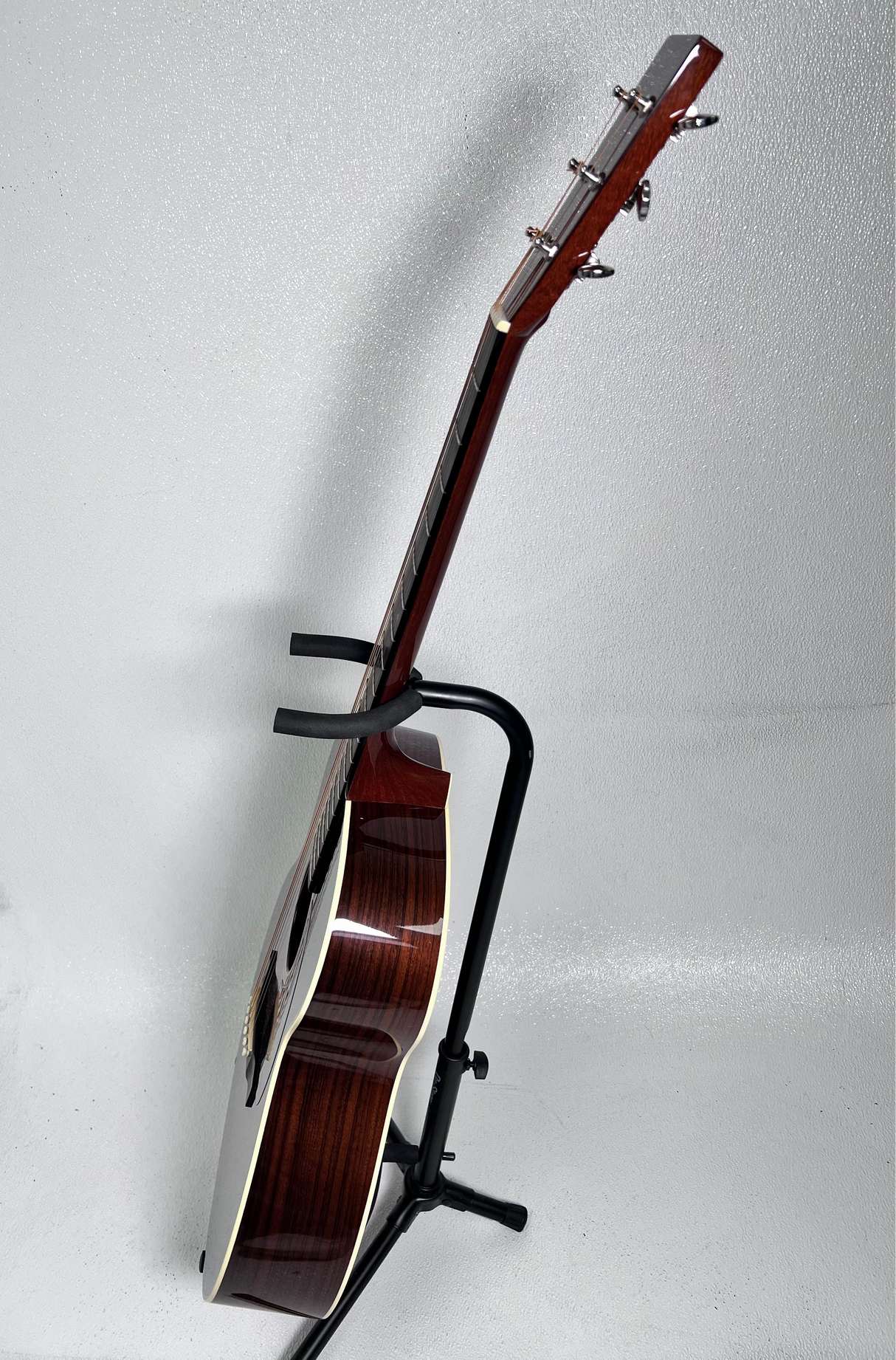 Used Martin 2010 Eric Clapton 000-EC28 Burst w hard case