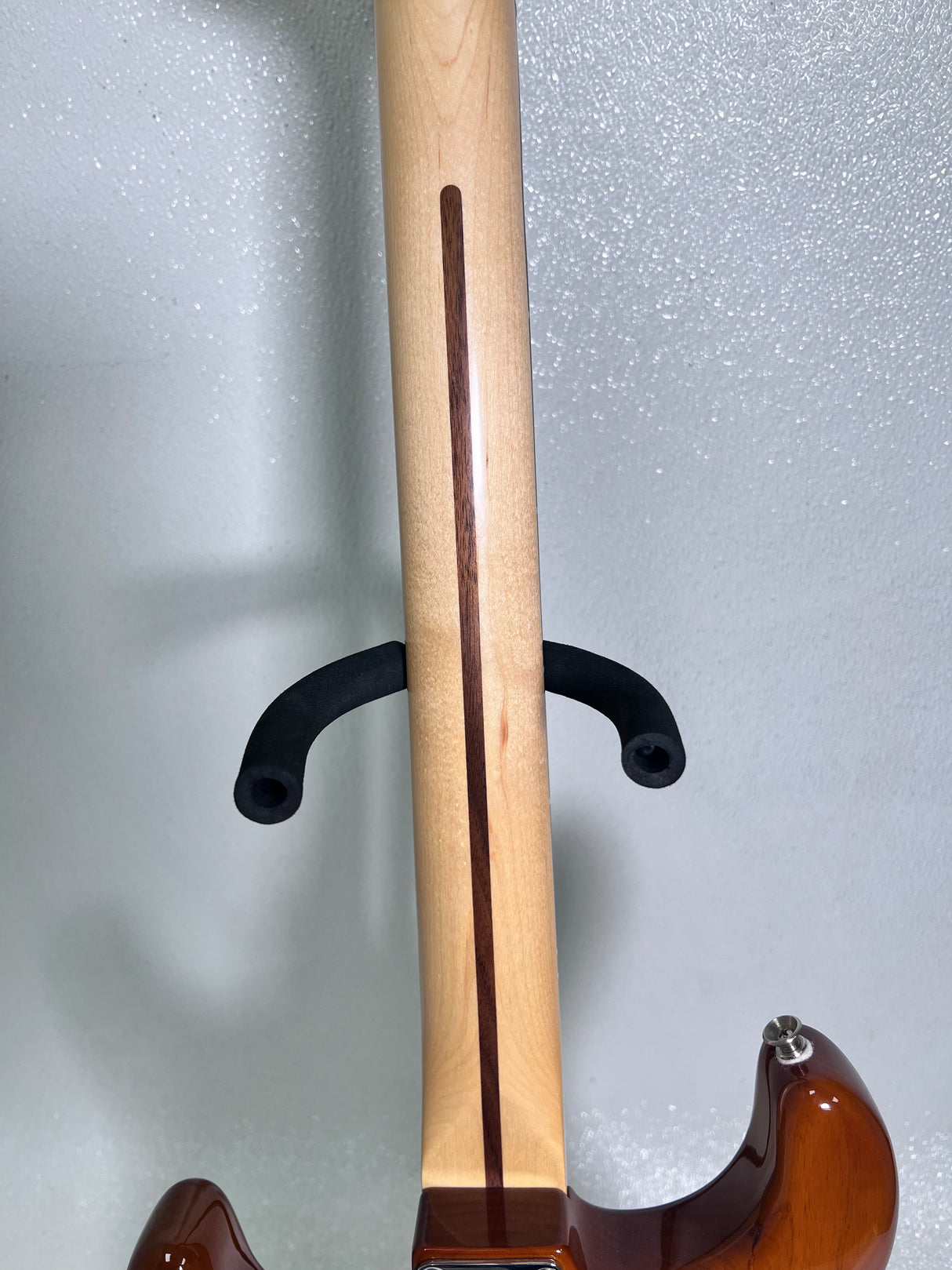 Used Fender American Performer Stratocaster Honeyburst w/ Gig Bag