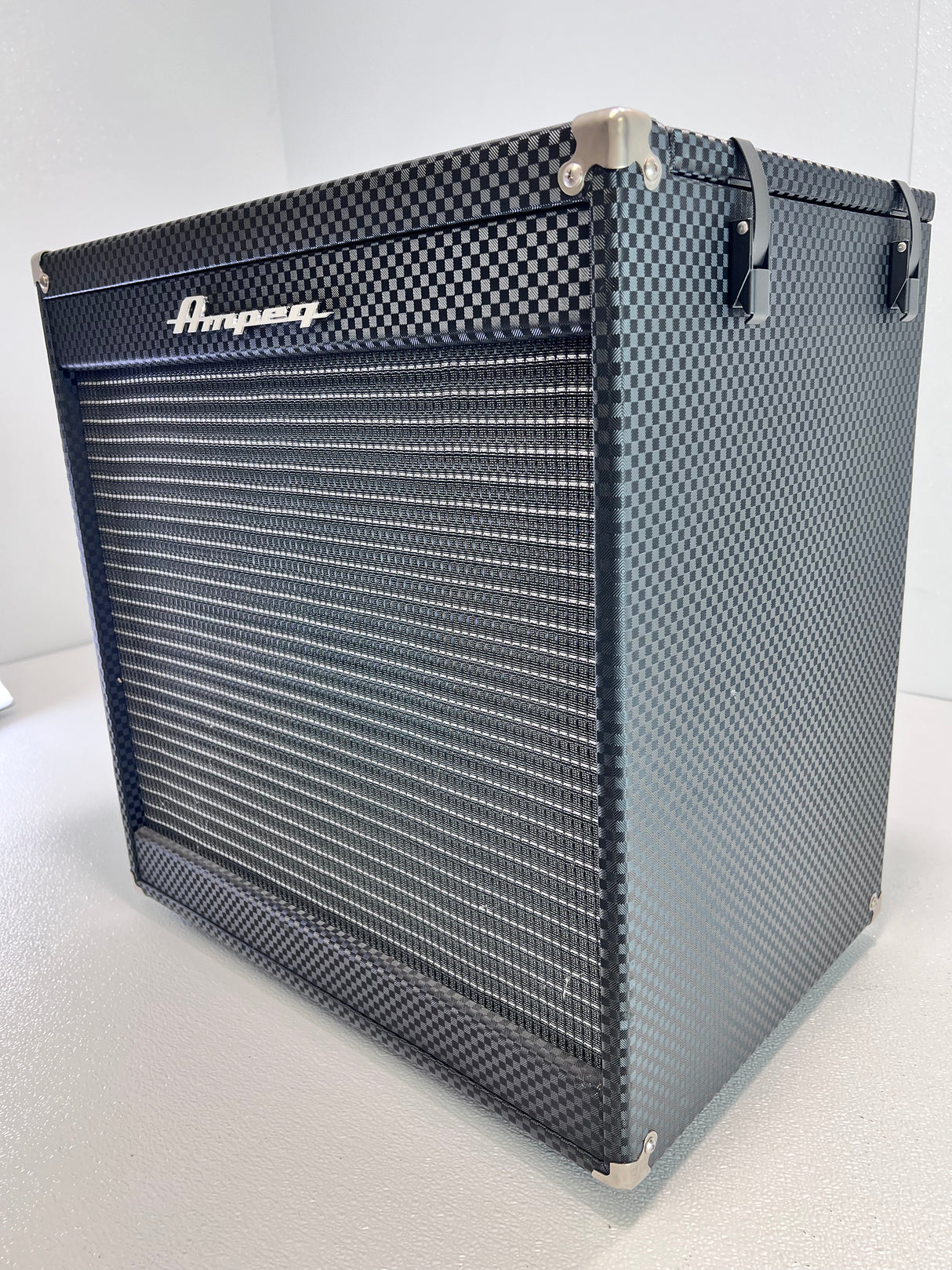 Used Ampeg PF-210 HE Bass Cabinet