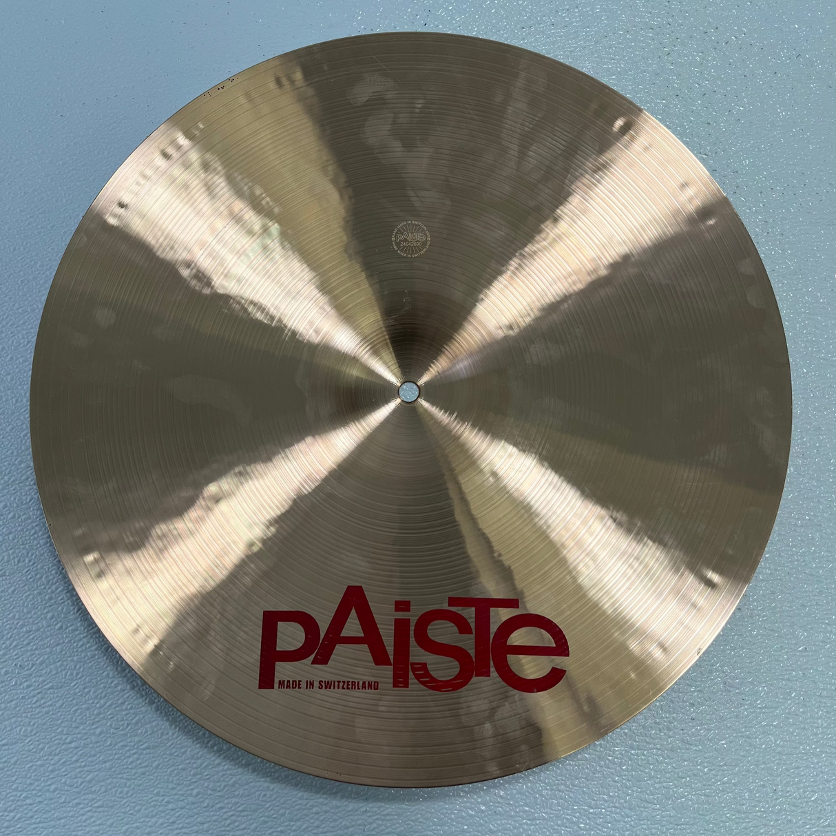 Used Paiste 2002 18" Medium