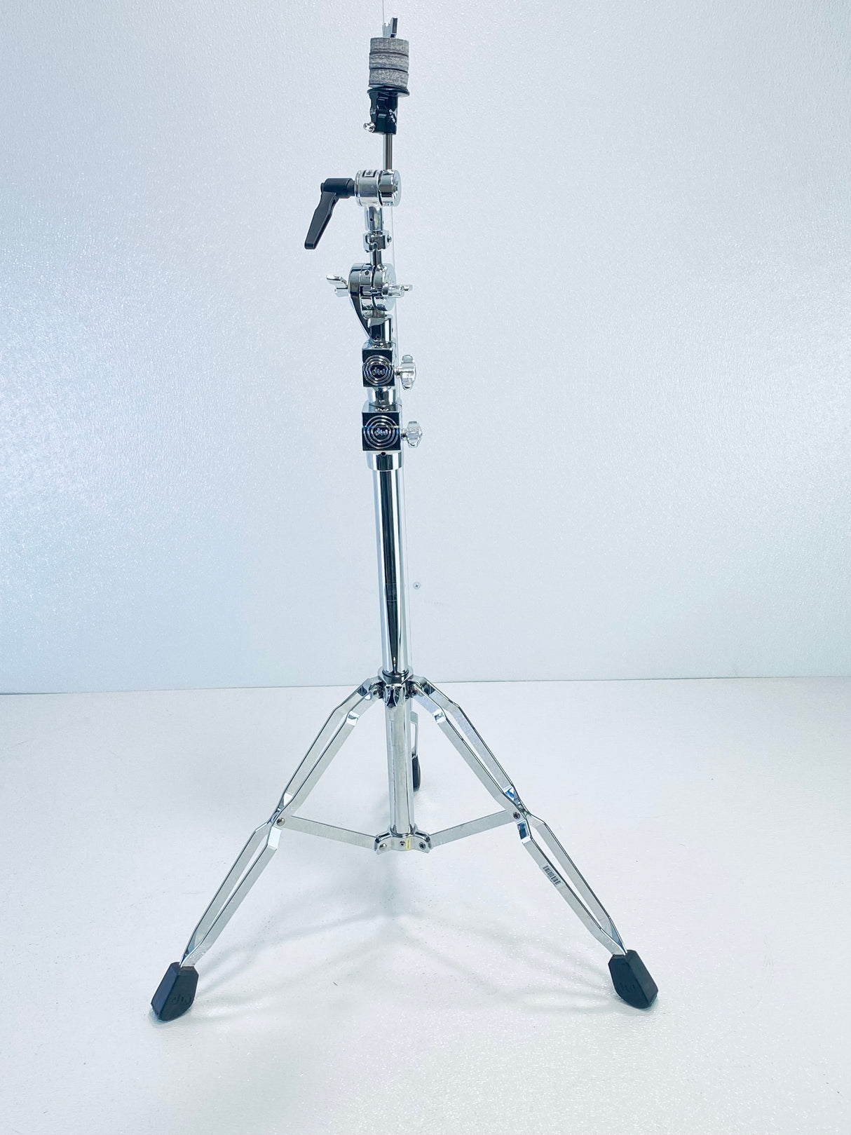 Used DW 5000 Series Boom Stand