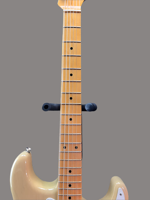 Used Fender 1957 American Vintage II Stratocaster Electric Guitar - Blonde