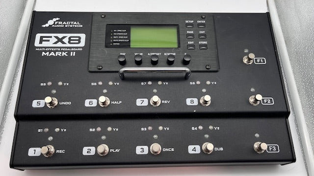 Fractal FX8 MKII Multi Effects Pedalboard