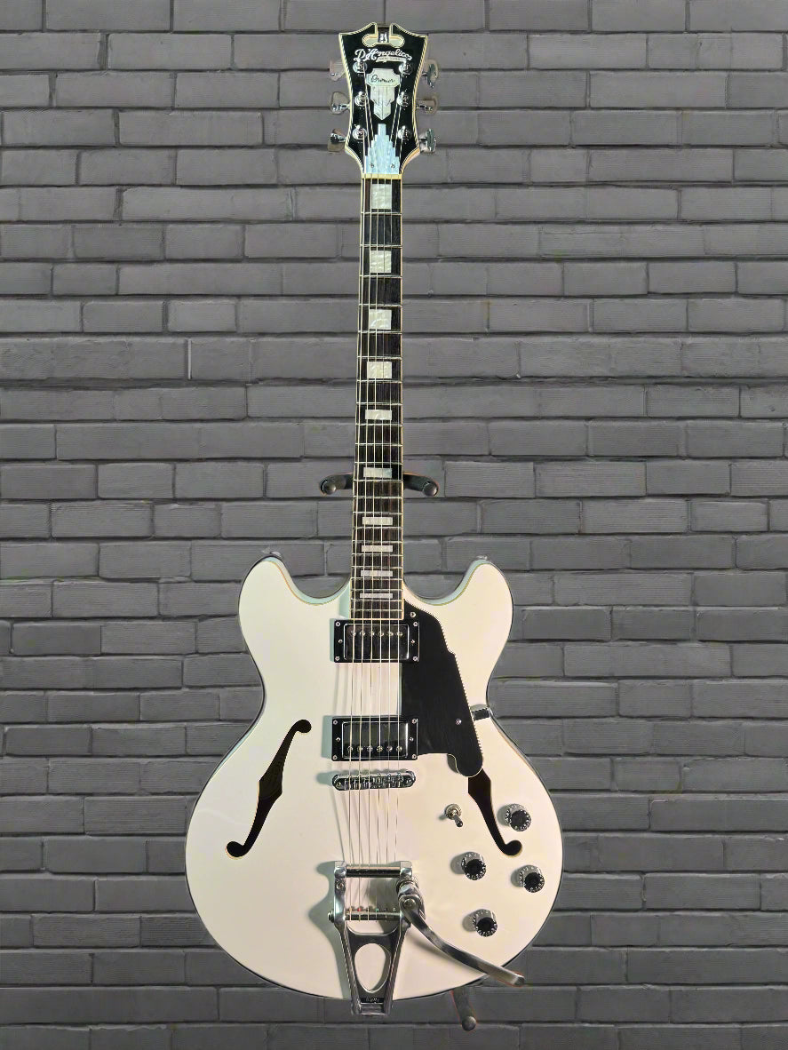 USED D'Angelico Premier Double Cut W/ Bigsby White (With Case)