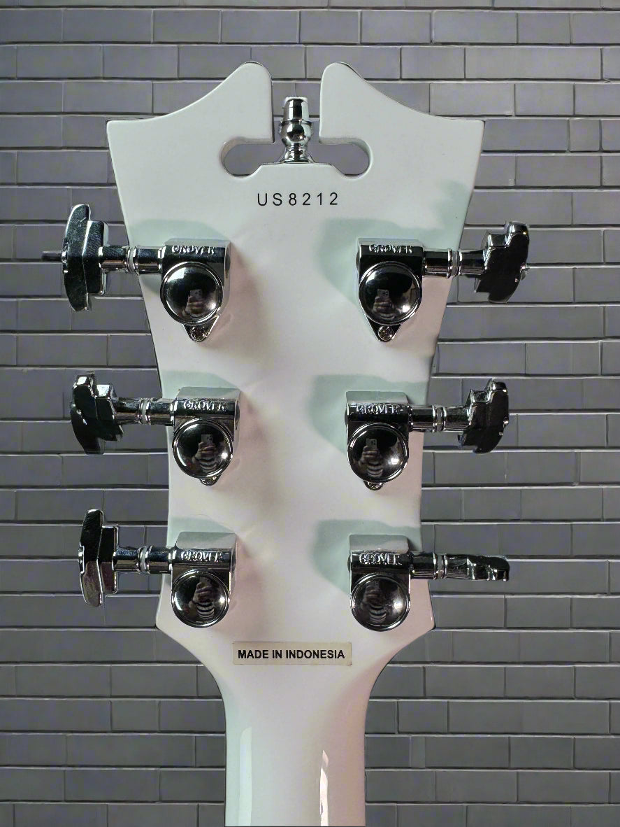 USED D'Angelico Premier Double Cut W/ Bigsby White (With Case)