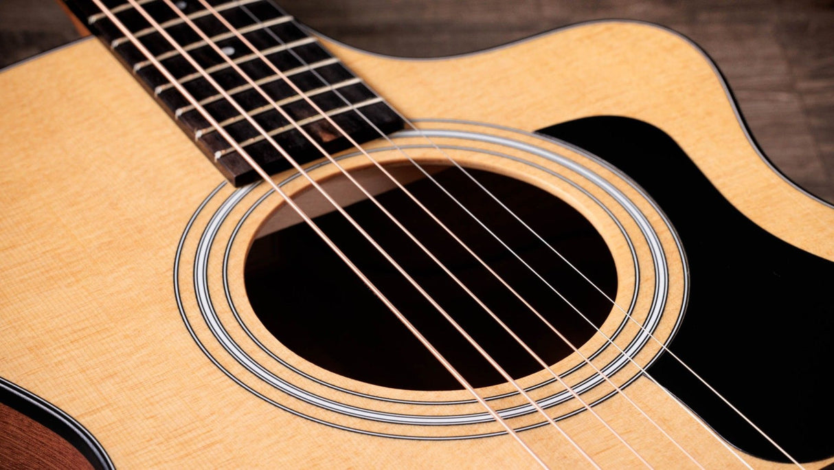 Taylor 112ce Grand Concert Acoustic-Electric Guitar Natural