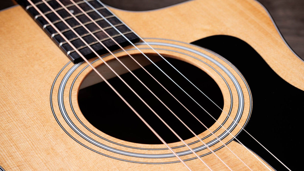 Taylor 114ce Grand Auditorium Acoustic-Electric Guitar Natural