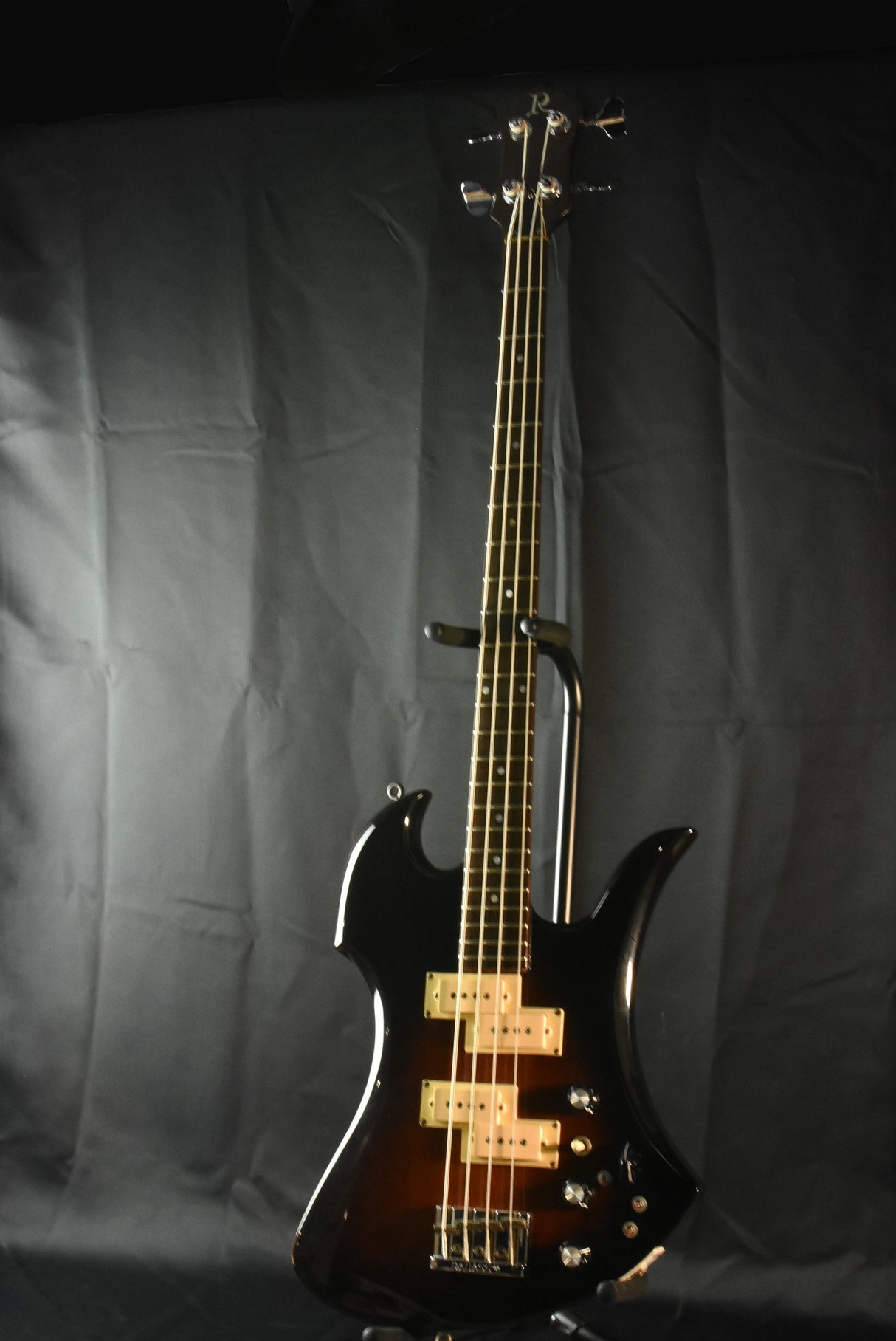 Used BC Rich 1977 Mockingbird Bass in Sunburst