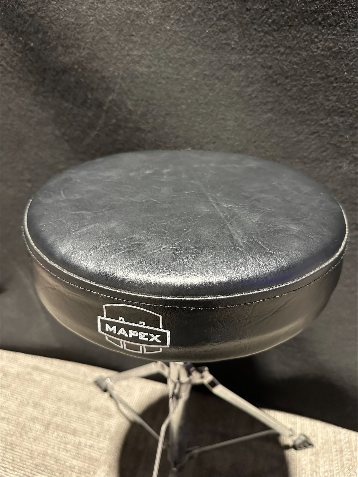 Used Mapex 400 Series Round Drum Throne