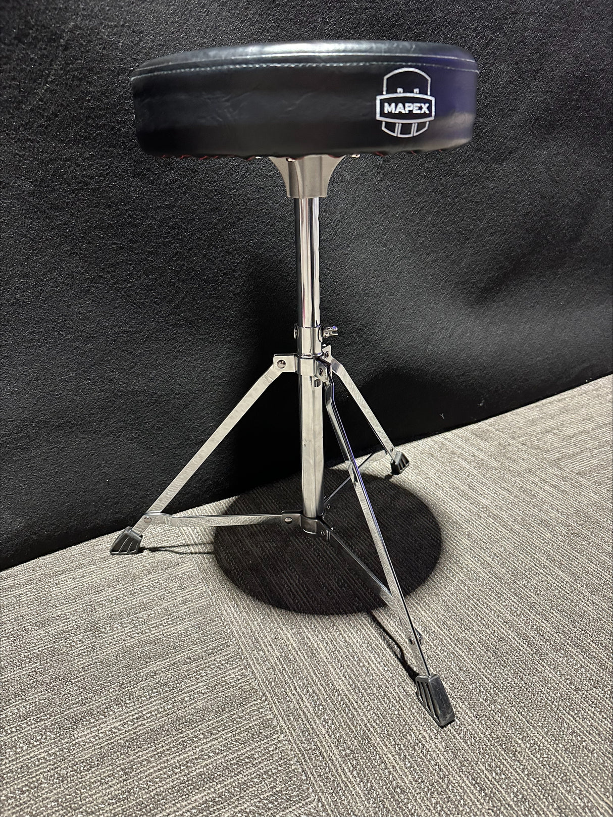 Used Mapex 400 Series Round Drum Throne