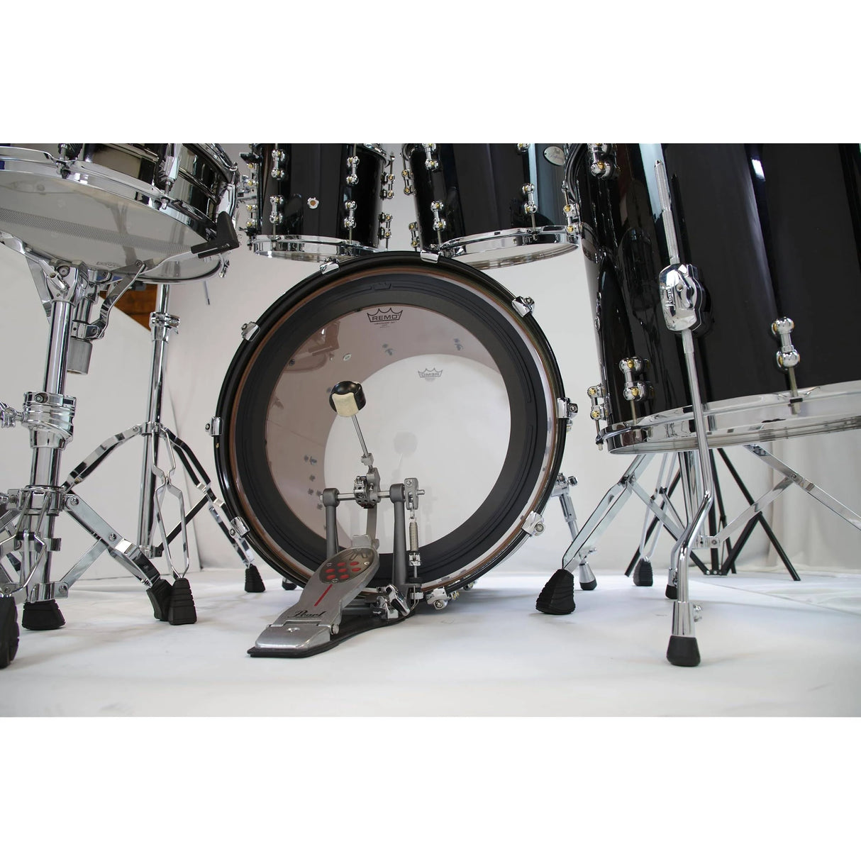 Remo Ambassador Coated SMT 20"
