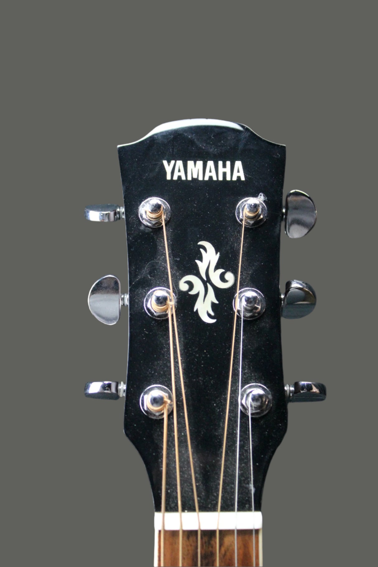 Used Yamaha APX600 Natural Spruce top Acoustic Electric Guitar (AVAIL021825)