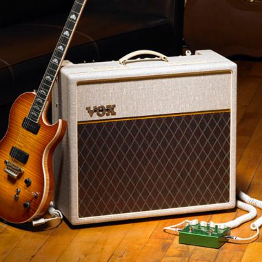 Vox AC15HW1X Hand Wired 1x12 Combo Amp with Celestion Alnico Blues