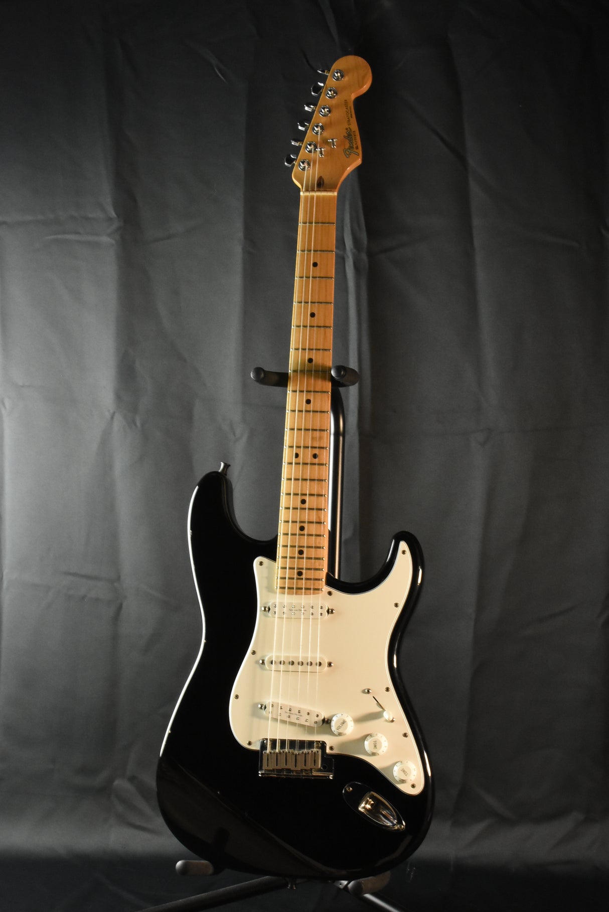 Used Fender USA Stratocaster Maple Neck w/ Lil '59 Pick Ups - Black