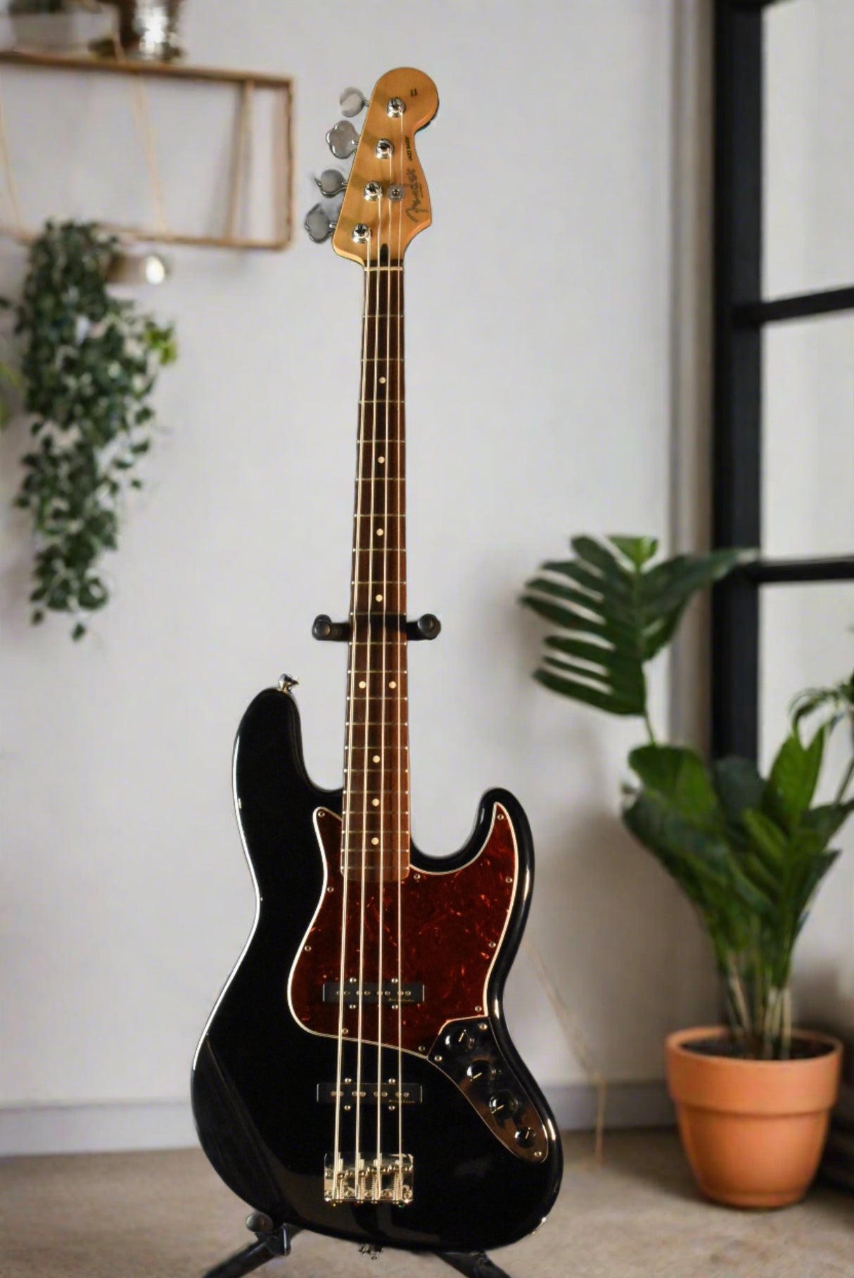 Used Fender 2007 Deluxe Jazz Bass (MIM) - Black