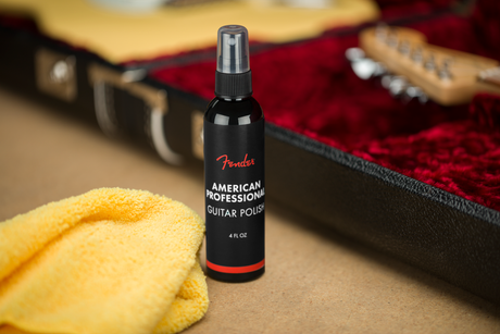 Fender 4 Oz Polish & Cloth Care Kit (2-Pk)