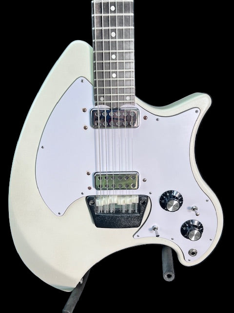 Used Ovation Bread Winner White/Cream