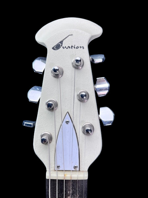 Used Ovation Bread Winner White/Cream