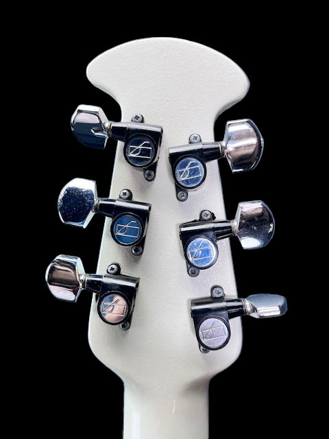 Used Ovation Bread Winner White/Cream
