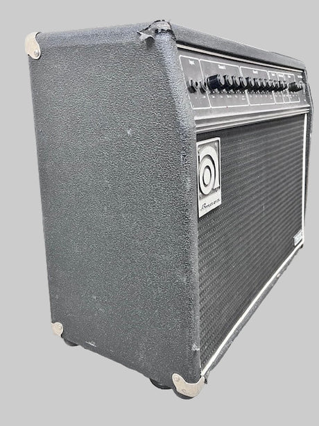 Used Ampeg VH-140C