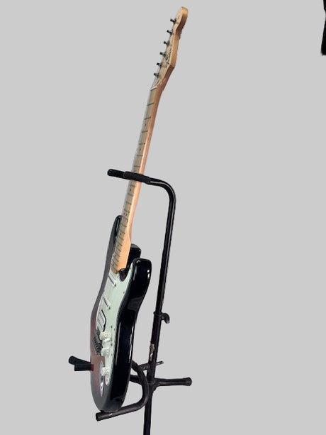 Used Fender Stratocaster MX. 3 Tone Sunburst