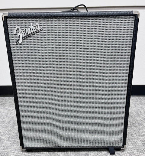 Used Fender Rumble 200