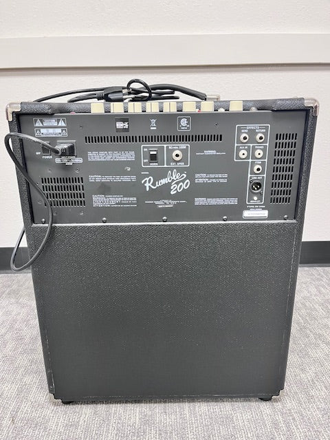 Used Fender Rumble 200