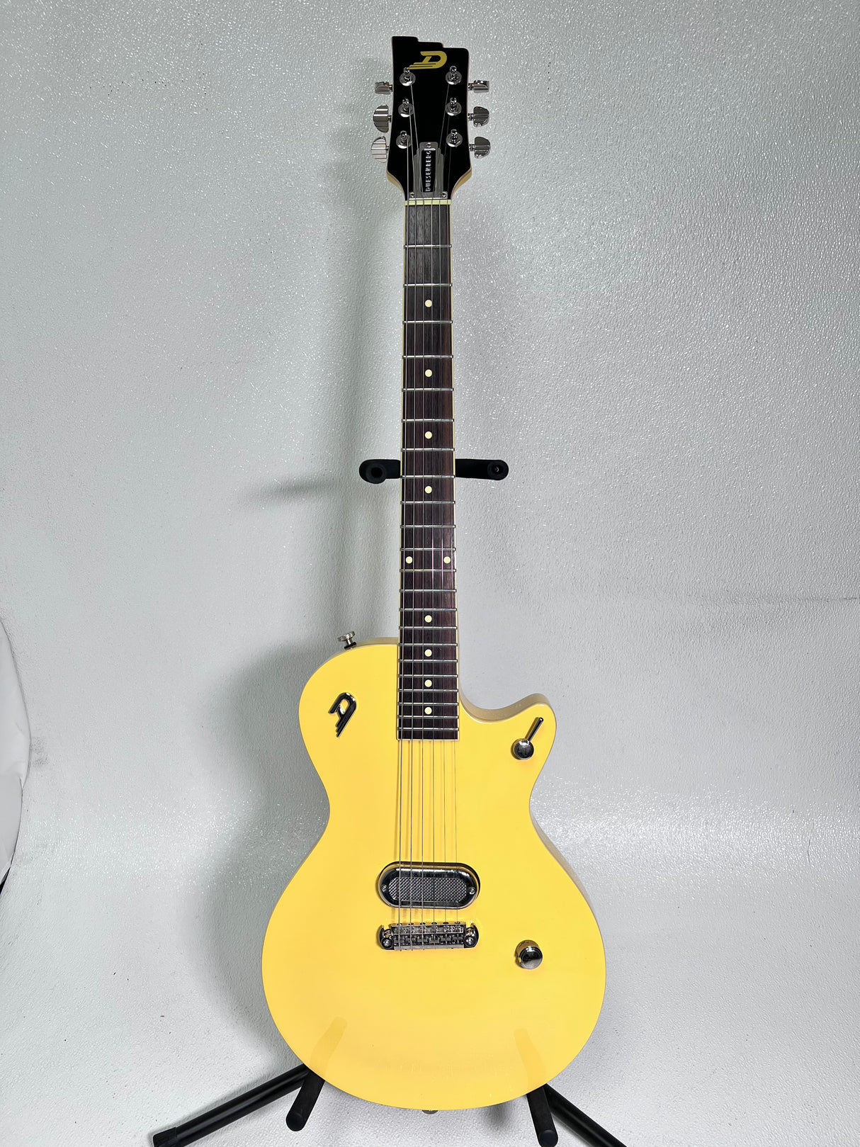 Used Dusenberg Senior Blonde W/Case