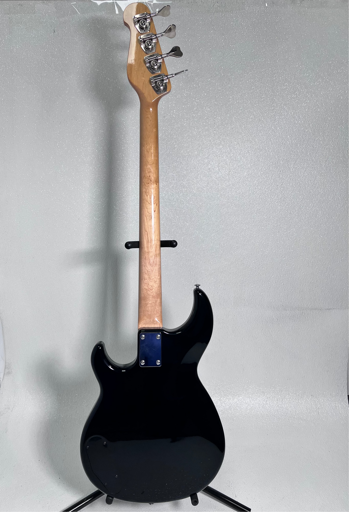 Used Yamaha BB300 Bass