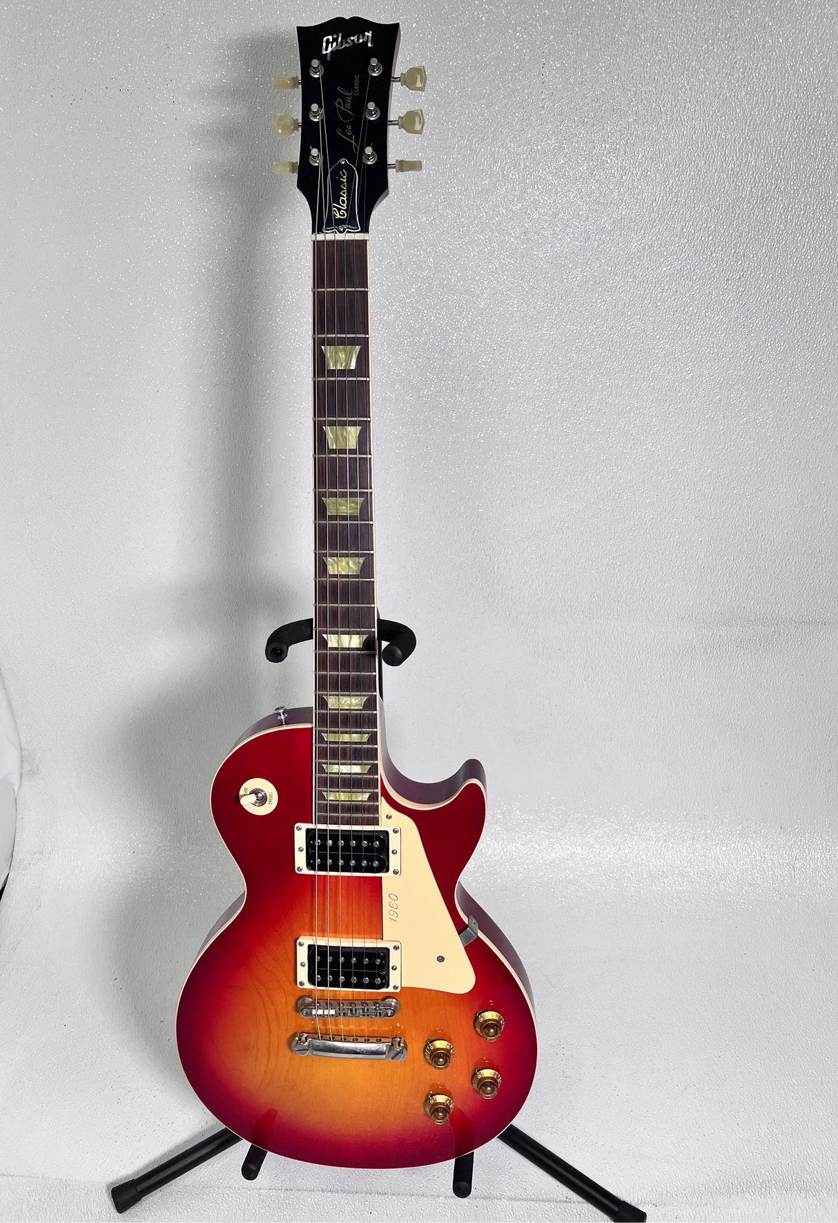 Used Gibson 2000's Les Paul Classic 1960 Heritage Cherry w/ case