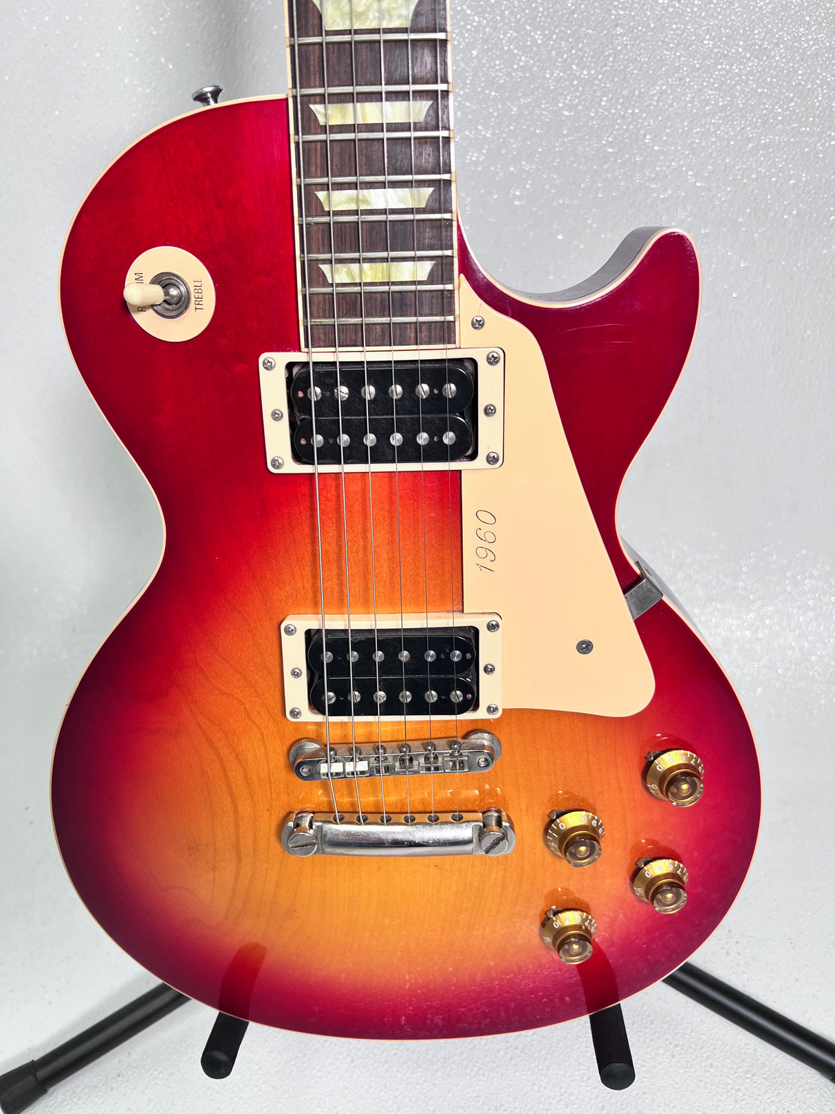Used Gibson 2000's Les Paul Classic 1960 Heritage Cherry w/ case