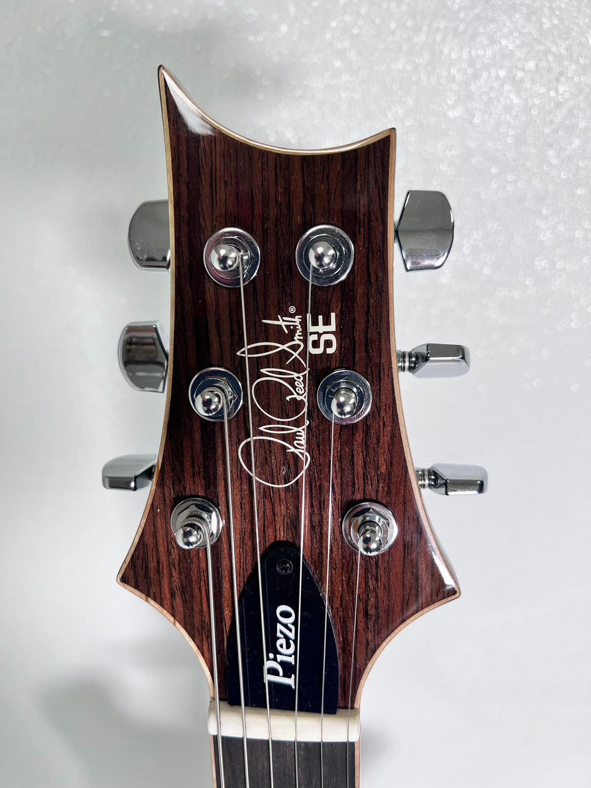 Used PRS SE Piezo 1 Goldburst W/ Case