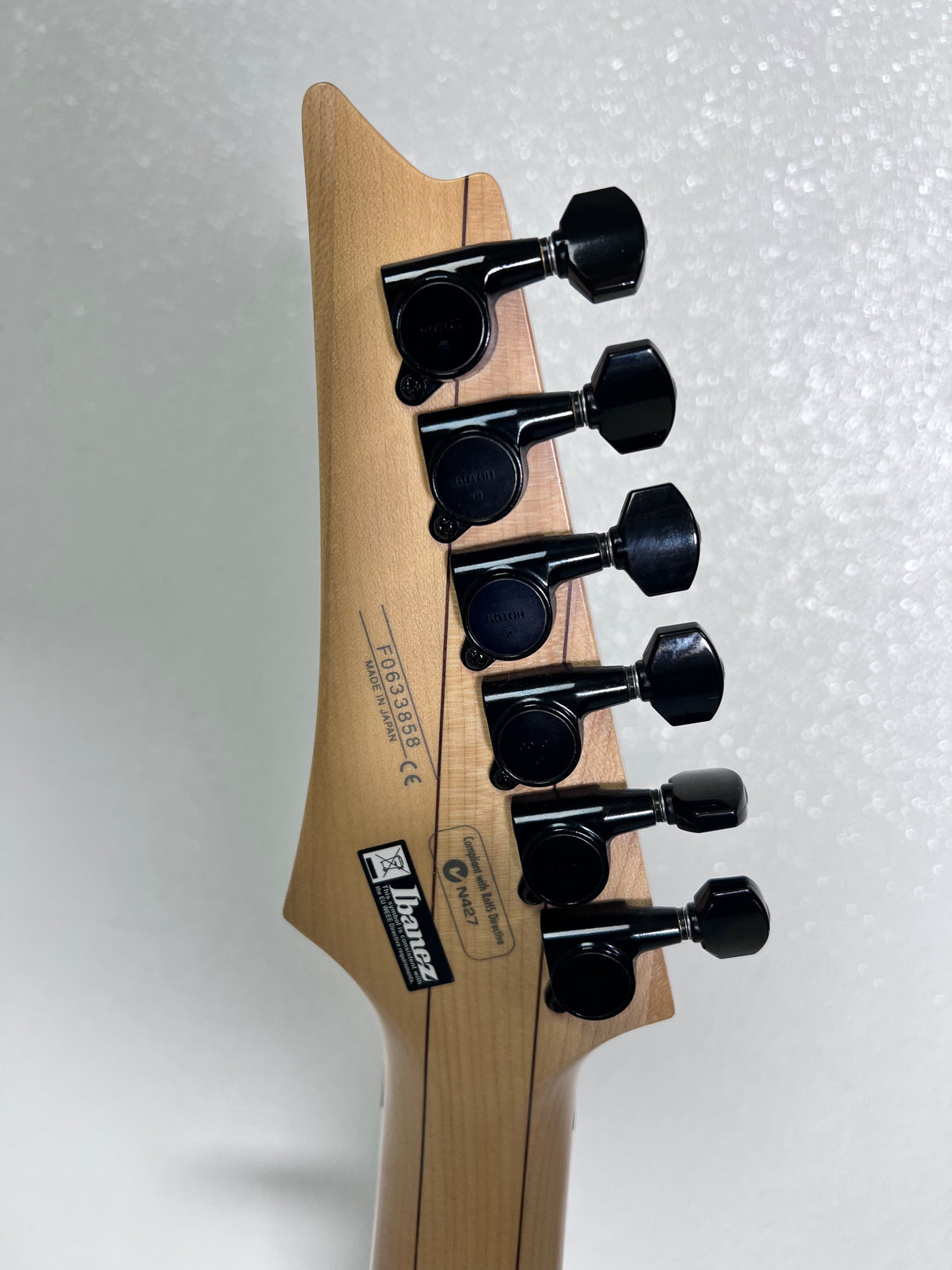 Used Ibanez RG-20th Ann, EMG's w/case