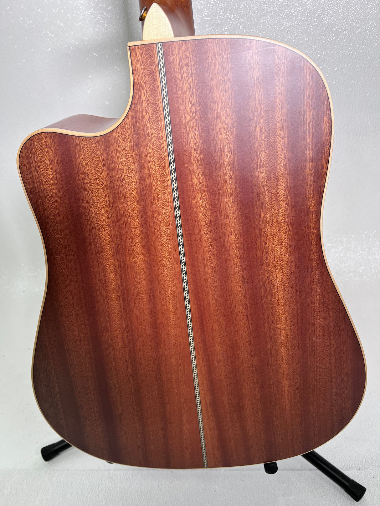 Used Kremona M-20 w/Case AC/EL