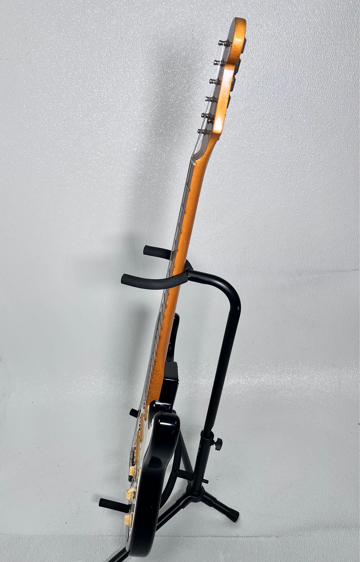 Used Fender MIJ Strat w/ Hard Case