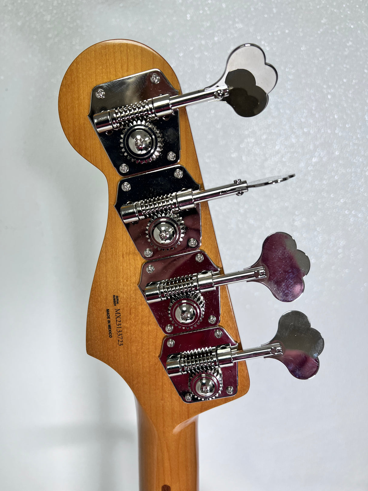 Used Fender Player Precision Bass Vintera ll Desert Sand