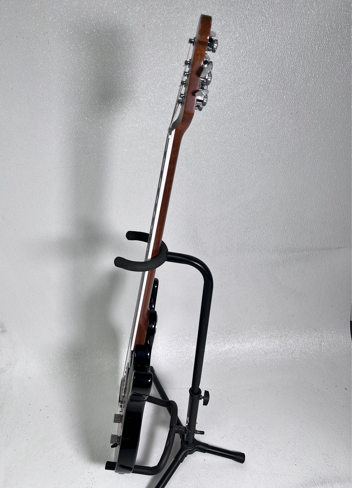 Used Ernie Ball Music Man/ Ball Family Reserve-James Valentine HT w/factory case