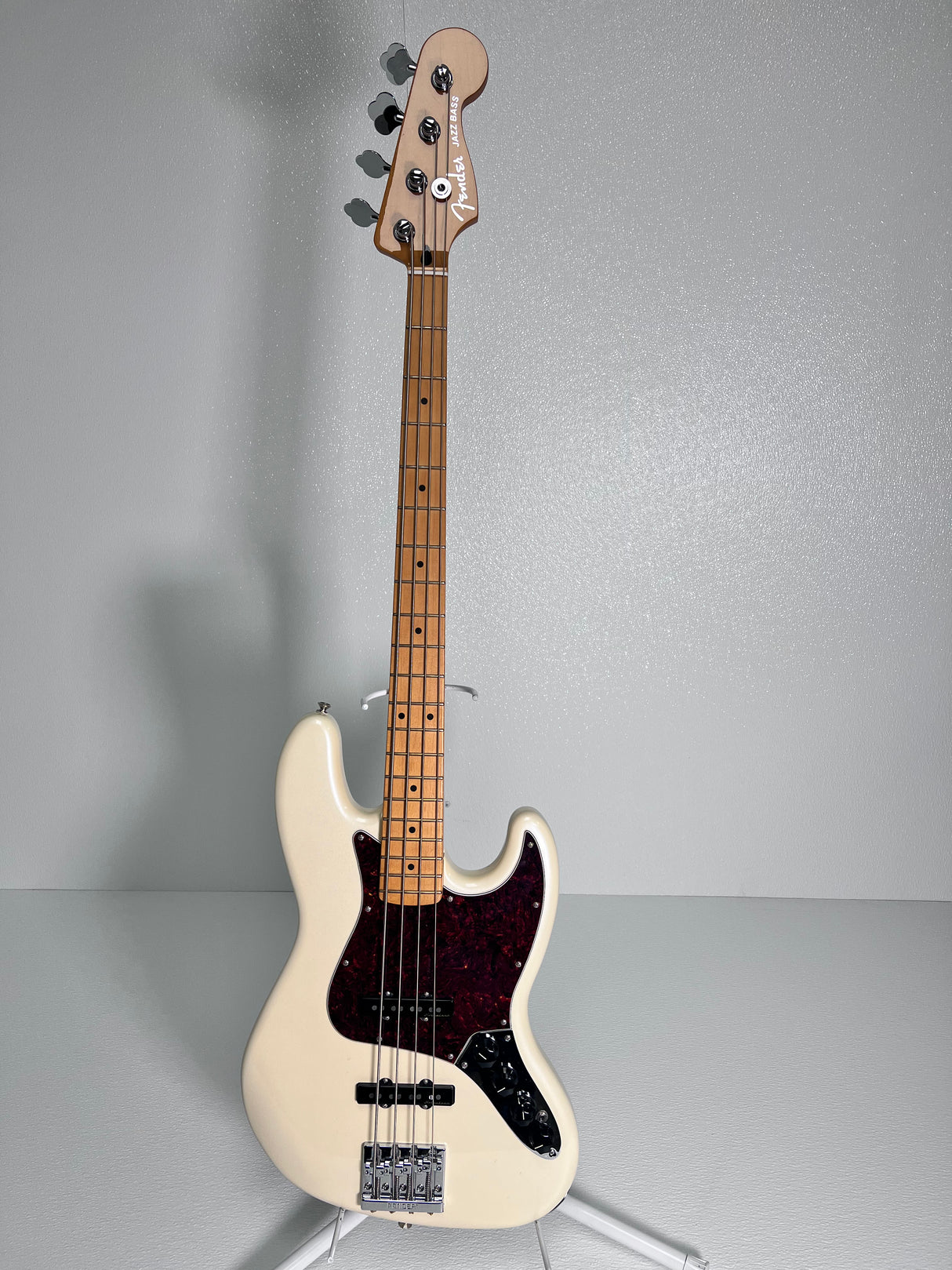 Used Fender Jazz Bass Plus w/ Gig Bag