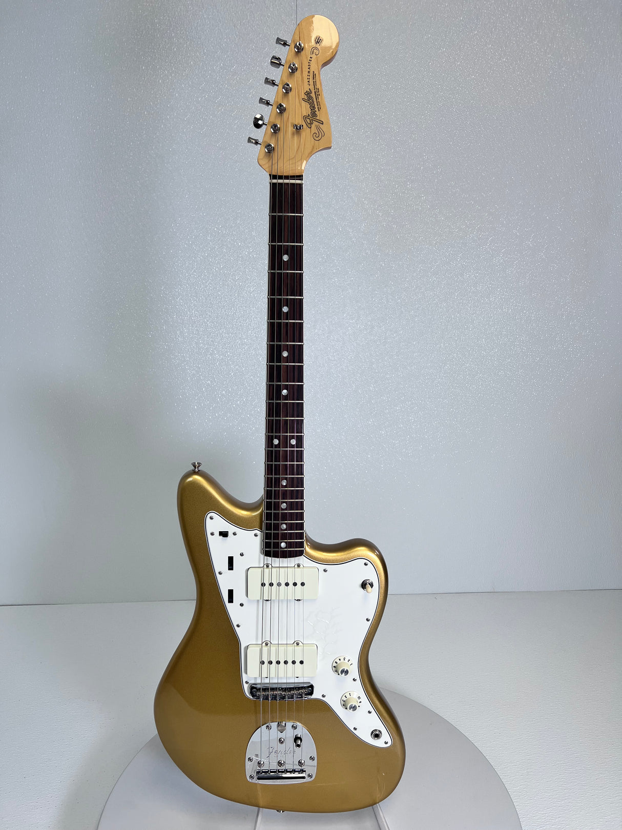Used Fender American Vintage "thin skin" Jazz Master Aztec Gold W/Case