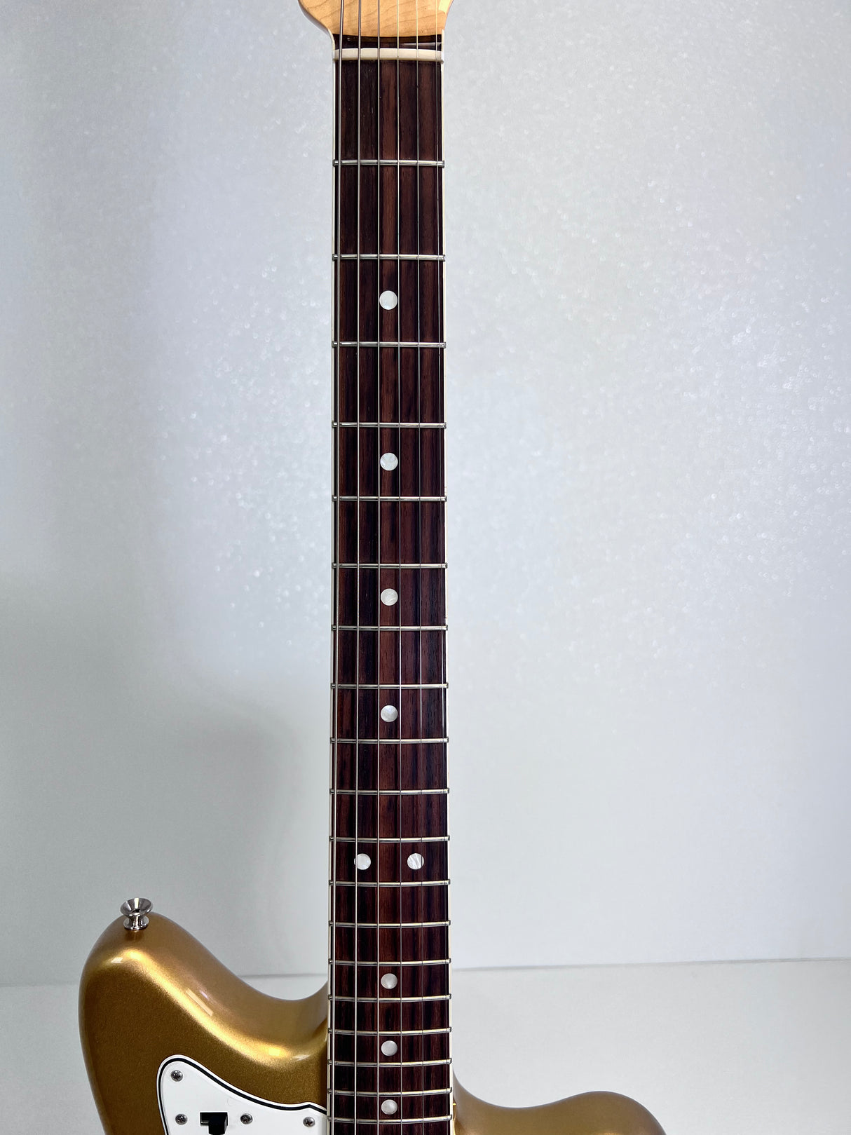 Used Fender American Vintage "thin skin" Jazz Master Aztec Gold W/Case