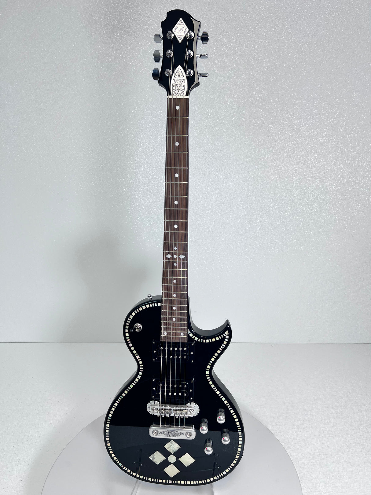 Used Zemaitis SUJ 101 Ltd Black w/ Original Case
