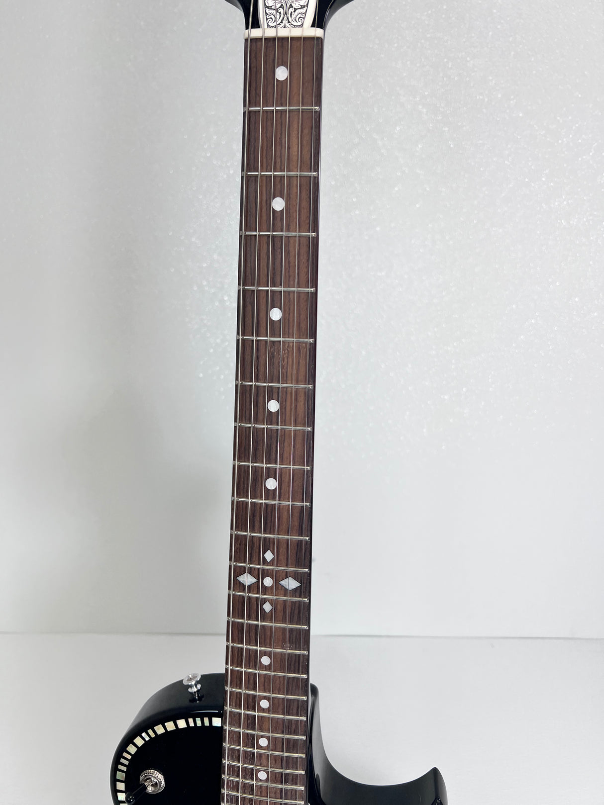 Used Zemaitis SUJ 101 Ltd Black w/ Original Case